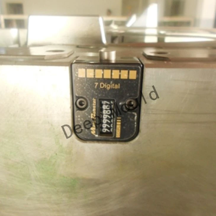 Land Rover-Automotive Mold